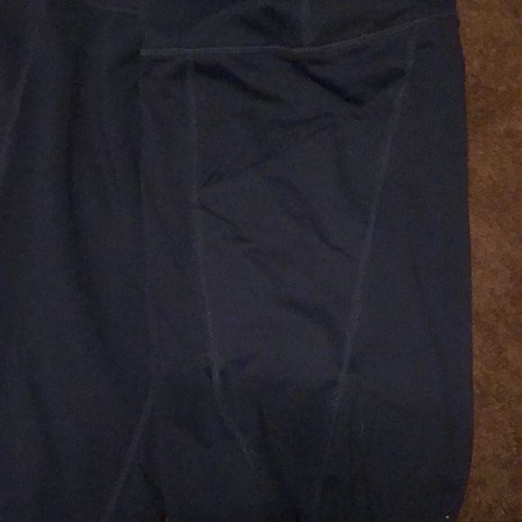 Navy leggings with phone pocket - Picture 3 of 4